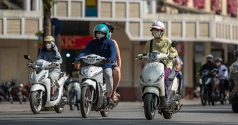 Miền Bắc nắng nóng trước khi đón không khí lạnh