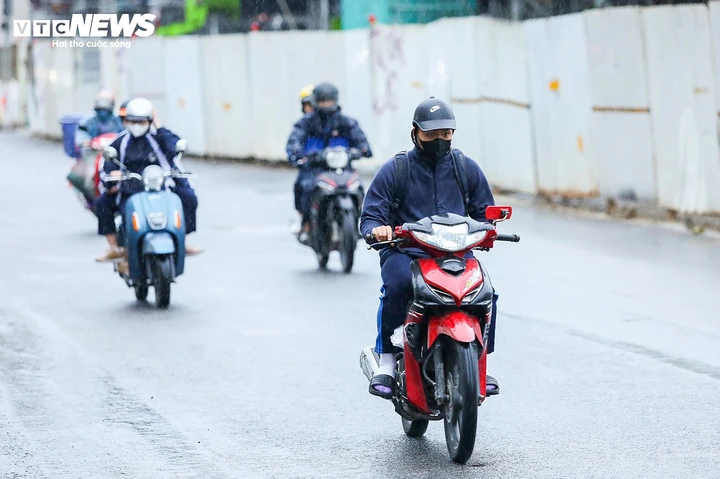 Miền Bắc sắp đón không khí lạnh sau những ngày oi bức, nắng nóng Miền Bắc sắp đón không khí lạnh sau những ngày oi bức, nắng nóng