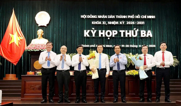 Miễn nhiệm Phó Chủ tịch UBND TP.HCM Bùi Xuân Cường Miễn nhiệm Phó Chủ tịch UBND TP.HCM Bùi Xuân Cường