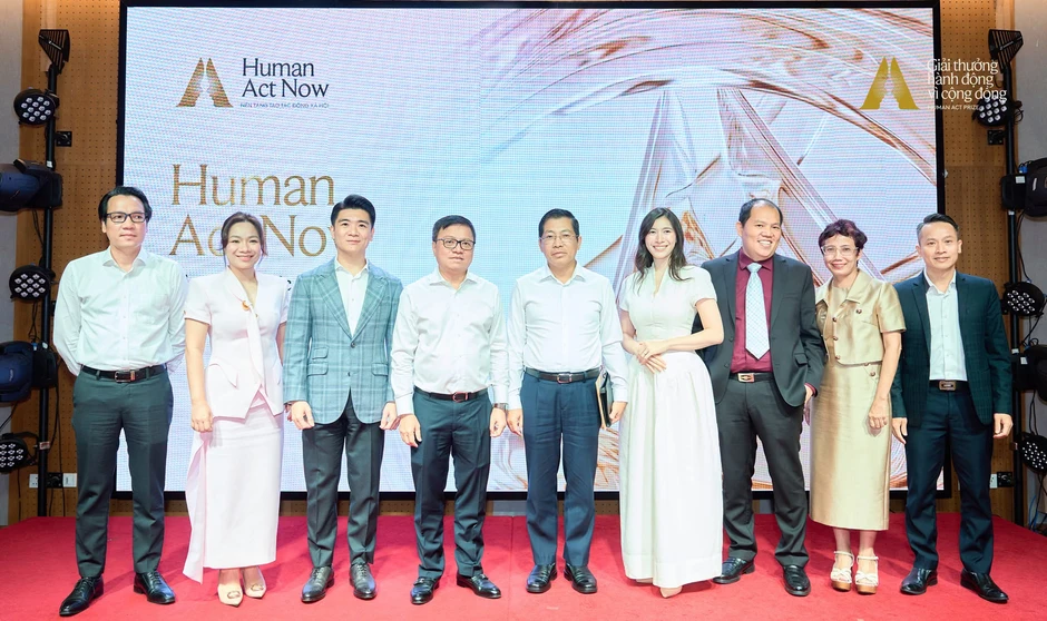 Mở cổng đề cử và đăng ký Giải thưởng Human Act Prize 2026: Tôn vinh và lan tỏa những hành động vì cộng đồng Mở cổng đề cử và đăng ký Giải thưởng Human Act Prize 2026: Tôn vinh và lan tỏa những hành động vì cộng đồng