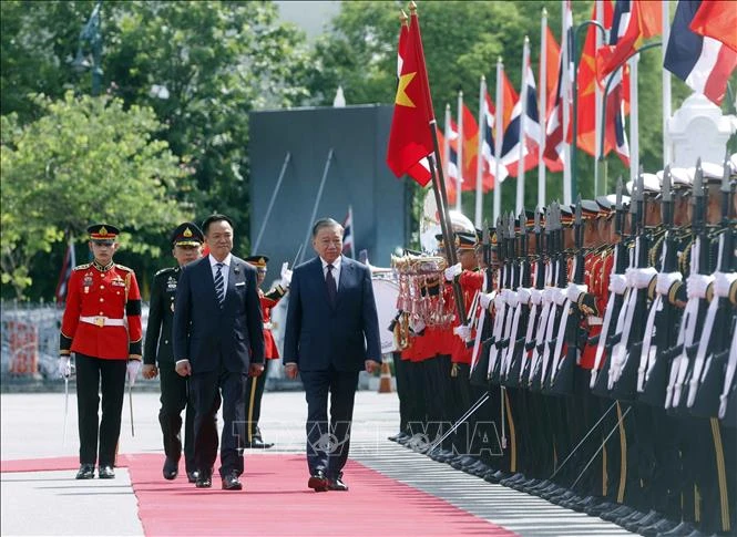 Mở ra giai đoạn phát triển mới cho quan hệ hữu nghị hợp tác Việt Nam với Thái Lan, Singapore và Philippines Mở ra giai đoạn phát triển mới cho quan hệ hữu nghị hợp tác Việt Nam với Thái Lan, Singapore và Philippines