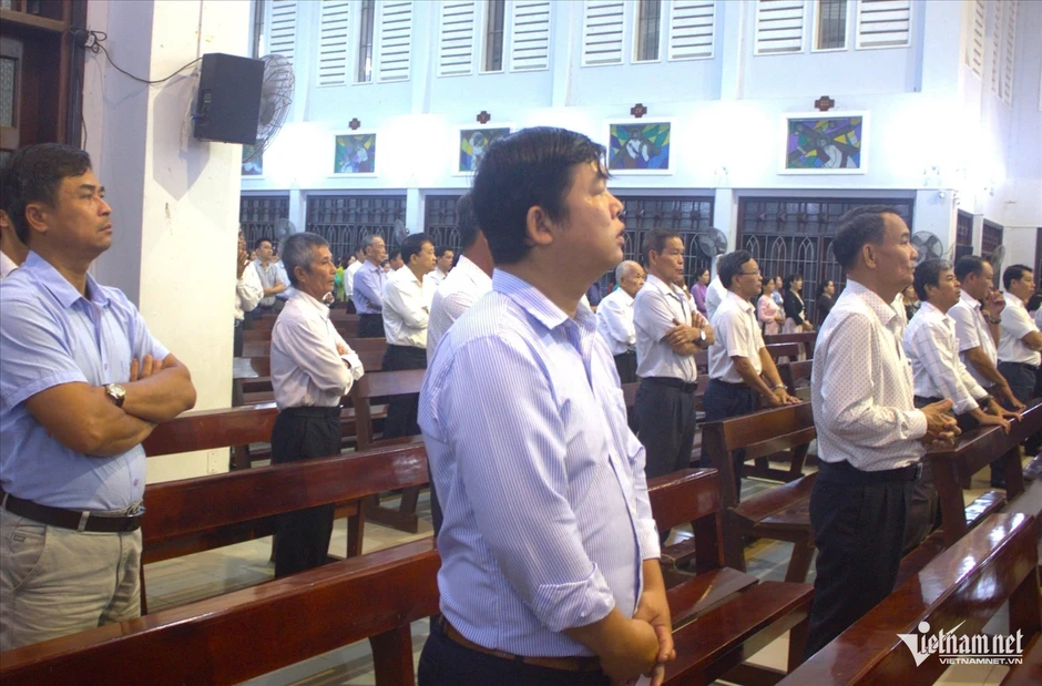 Mỗi lá phiếu gửi một niềm tin ở xứ đạo Thạnh An Mỗi lá phiếu gửi một niềm tin ở xứ đạo Thạnh An