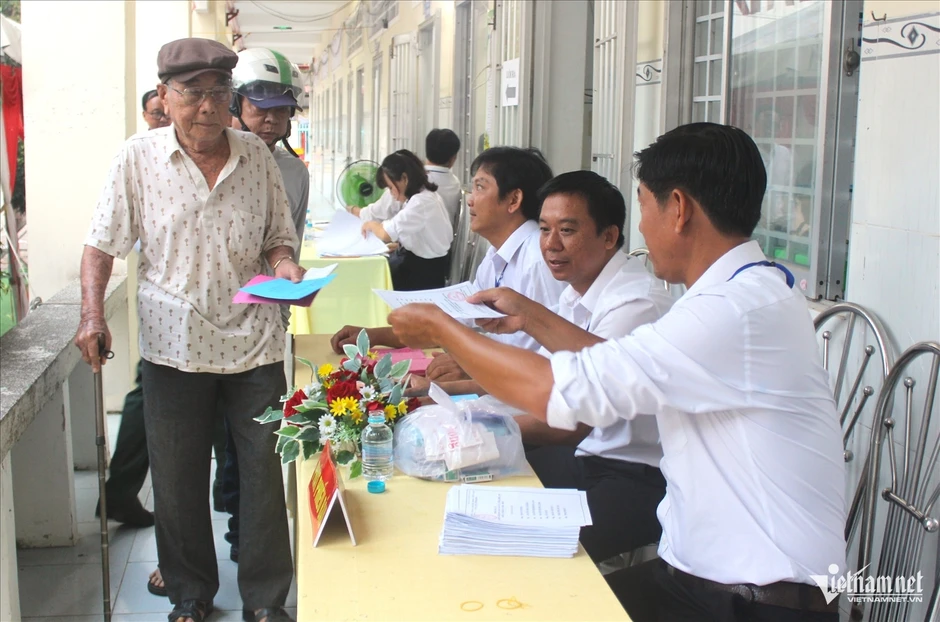 Mỗi lá phiếu gửi một niềm tin ở xứ đạo Thạnh An Mỗi lá phiếu gửi một niềm tin ở xứ đạo Thạnh An