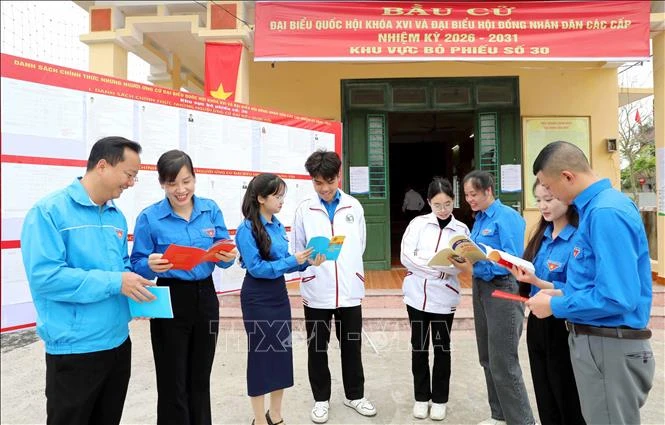Mỗi lá phiếu là quyền chính trị thiêng liêng, là trách nhiệm công dân đối với đất nước Mỗi lá phiếu là quyền chính trị thiêng liêng, là trách nhiệm công dân đối với đất nước