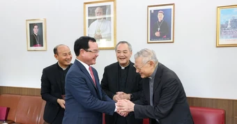 Mỗi linh mục, tu sĩ Việt Nam tại Tòa thánh Vatican và Italia là một đại sứ văn hóa