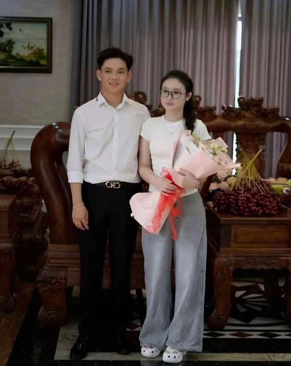 Mối quan hệ thật sự của “cô dâu Tây Ninh và thiếu gia Campuchia” trước khi tan vỡ Mối quan hệ thật sự của “cô dâu Tây Ninh và thiếu gia Campuchia” trước khi tan vỡ