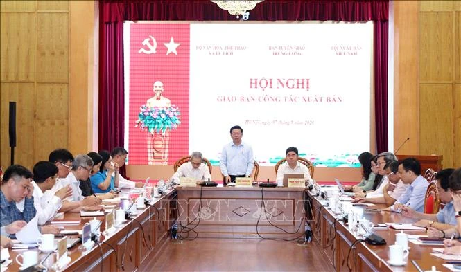 Mỗi xuất bản phẩm đều mang trách nhiệm chính trị, xã hội và nghề nghiệp