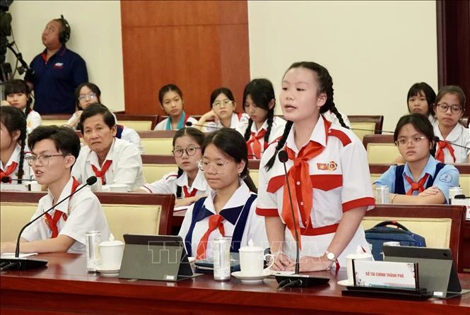 Mong muốn trở thành ‘công dân số’, xây dựng thành phố thông minh Mong muốn trở thành ‘công dân số’, xây dựng thành phố thông minh