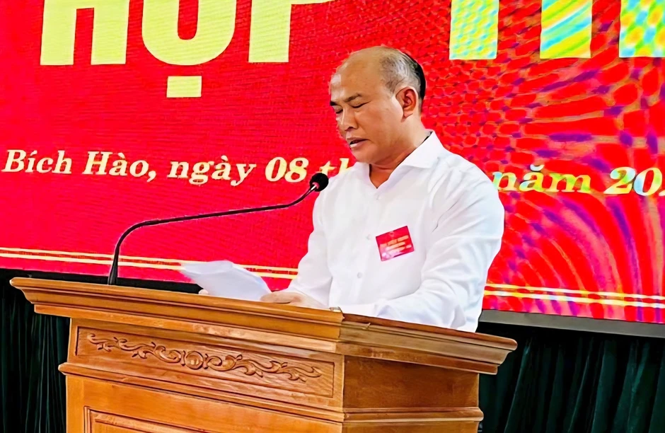 Một Chủ tịch xã xin nghỉ việc
