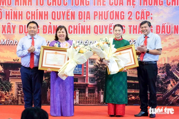Một năm thực hiện chính quyền 2 cấp ở phường Minh Phụng: Hơn 15.000 hồ sơ, không hồ sơ nào trễ hạn Một năm thực hiện chính quyền 2 cấp ở phường Minh Phụng: Hơn 15.000 hồ sơ, không hồ sơ nào trễ hạn