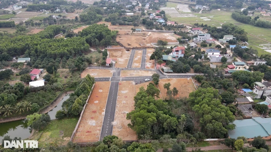 Một năm xử lý gần 9.000 vi phạm, phát lộ nhiều lỗ hổng quản lý đất đai Một năm xử lý gần 9.000 vi phạm, phát lộ nhiều lỗ hổng quản lý đất đai
