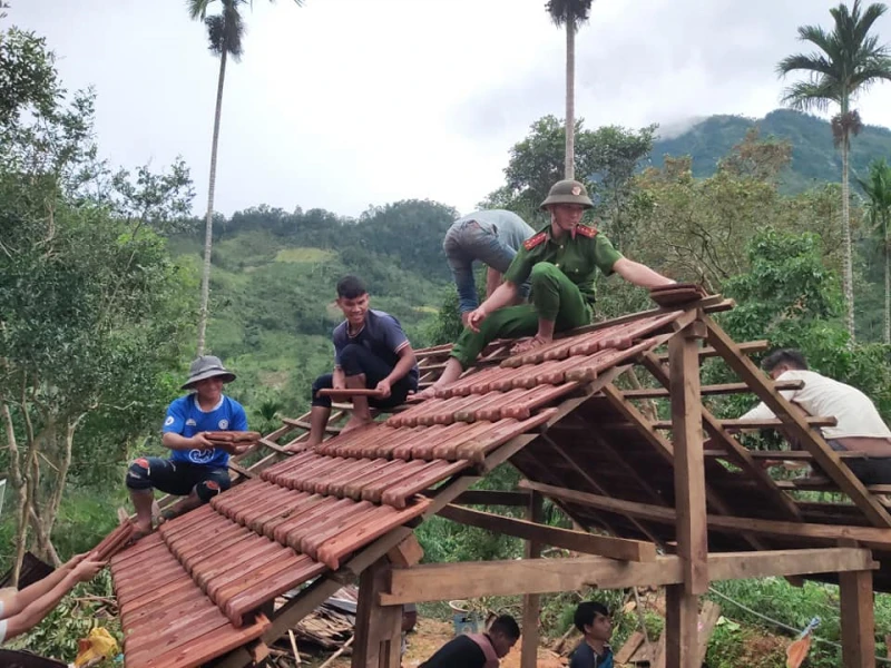 Một trưởng Công an xã vùng cao hơn 30 lần hiến máu cứu người Một trưởng Công an xã vùng cao hơn 30 lần hiến máu cứu người