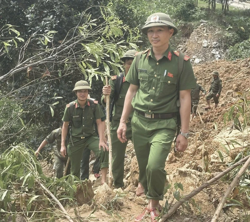 Một trưởng Công an xã vùng cao hơn 30 lần hiến máu cứu người Một trưởng Công an xã vùng cao hơn 30 lần hiến máu cứu người