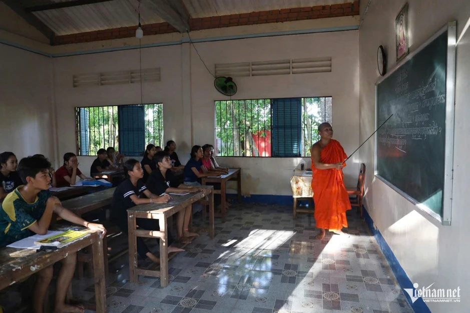 Mùa hè ở chùa Khmer: Học chữ, giữ tiếng nói dân tộc Mùa hè ở chùa Khmer: Học chữ, giữ tiếng nói dân tộc