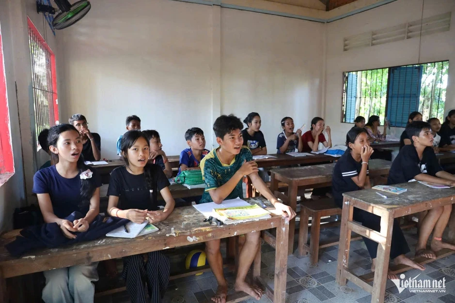 Mùa hè ở chùa Khmer: Học chữ, giữ tiếng nói dân tộc Mùa hè ở chùa Khmer: Học chữ, giữ tiếng nói dân tộc