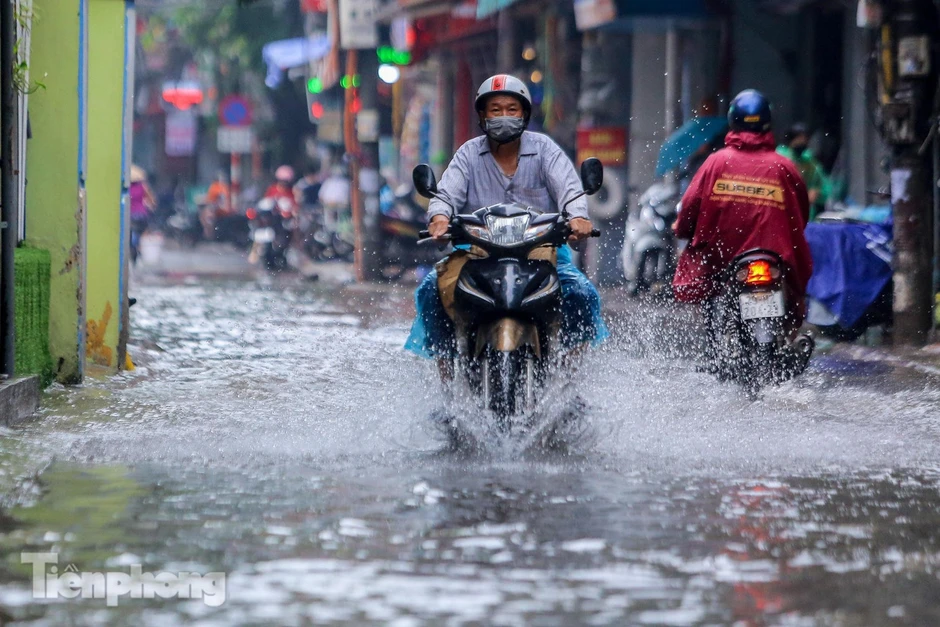 Mưa miền Bắc từ chiều tối nay: Dự báo mưa to và dông bất ngờ Mưa miền Bắc từ chiều tối nay: Dự báo mưa to và dông bất ngờ