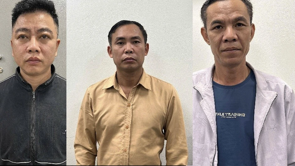 Mua 'thiên thạch' niêm phong trong két sắt, người phụ nữ Hà Nội mất 11 tỷ đồng Mua 'thiên thạch' niêm phong trong két sắt, người phụ nữ Hà Nội mất 11 tỷ đồng