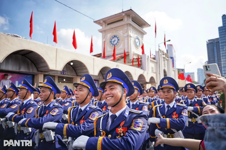 Mức hỗ trợ mới cho nhiều chức danh lãnh đạo, tướng lĩnh công an, quân đội Mức hỗ trợ mới cho nhiều chức danh lãnh đạo, tướng lĩnh công an, quân đội