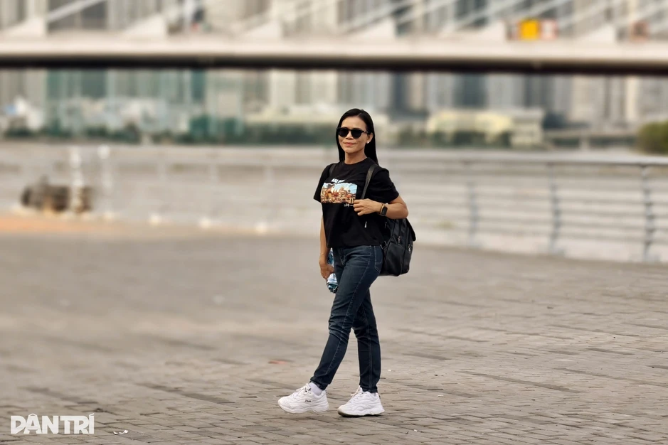 Nam Bộ nắng nóng gia tăng, TPHCM có nơi trên 35 độ C