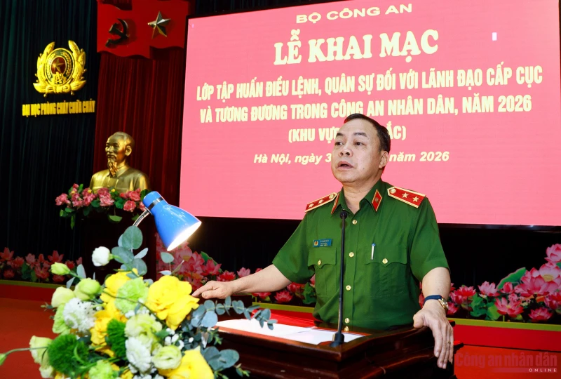 Nâng cao chất lượng công tác điều lệnh, quân sự, võ thuật trong Công an nhân dân Nâng cao chất lượng công tác điều lệnh, quân sự, võ thuật trong Công an nhân dân