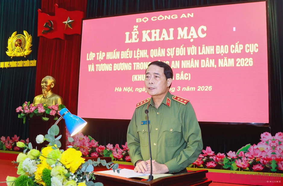 Nâng cao chất lượng công tác điều lệnh, quân sự, võ thuật trong Công an nhân dân Nâng cao chất lượng công tác điều lệnh, quân sự, võ thuật trong Công an nhân dân