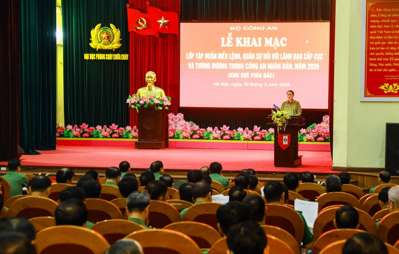 Nâng cao chất lượng công tác điều lệnh, quân sự, võ thuật trong Công an nhân dân Nâng cao chất lượng công tác điều lệnh, quân sự, võ thuật trong Công an nhân dân