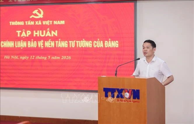 Nâng cao năng lực viết bài chính luận cho cán bộ, phóng viên TTXVN Nâng cao năng lực viết bài chính luận cho cán bộ, phóng viên TTXVN