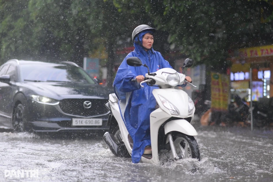 Nắng nóng giảm dần, mưa sắp xuất hiện ở TPHCM và Nam Bộ Nắng nóng giảm dần, mưa sắp xuất hiện ở TPHCM và Nam Bộ