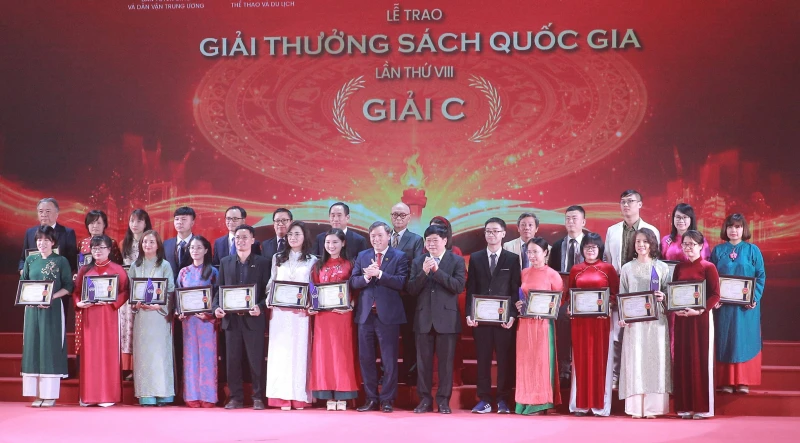 Nâng tầm Giải thưởng Sách Quốc gia có sức lan tỏa rộng, định hướng giá trị, tôn vinh tác phẩm xuất sắc Nâng tầm Giải thưởng Sách Quốc gia có sức lan tỏa rộng, định hướng giá trị, tôn vinh tác phẩm xuất sắc