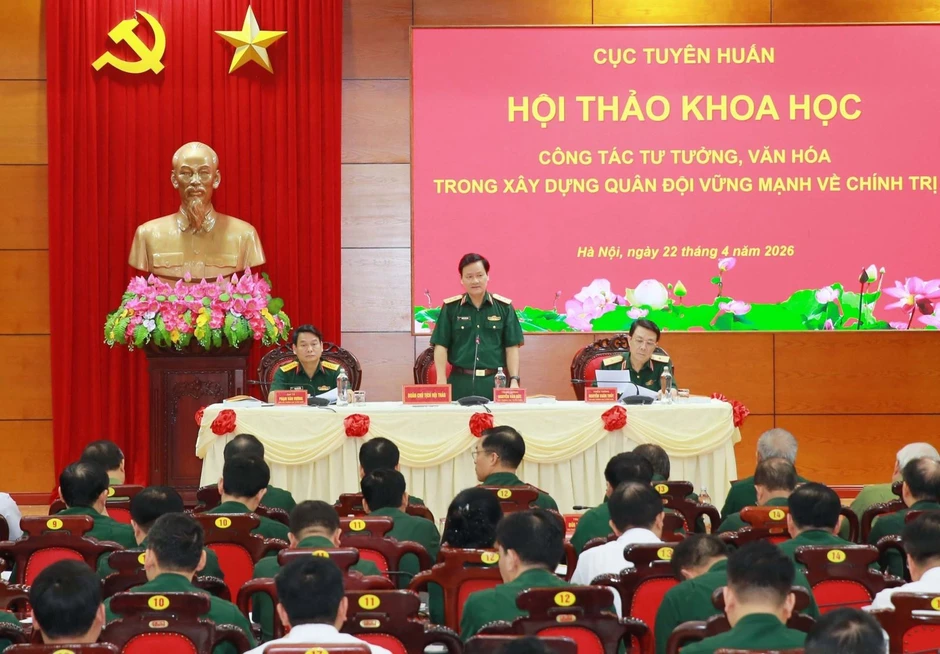 Nêu cao vai trò gương mẫu của cán bộ, đảng viên trong công tác tư tưởng, tuyên giáo