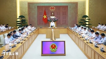Ngành công thương phải bảo đảm không để thiếu điện và xăng dầu