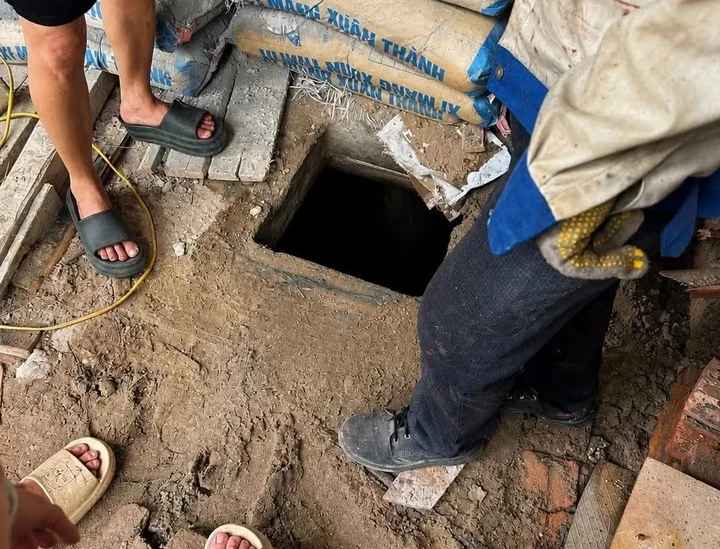 Ngạt khí dưới hố ga ở Hà Nội, 2 người tử vong Ngạt khí dưới hố ga ở Hà Nội, 2 người tử vong