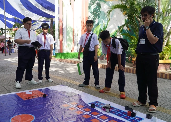 Ngày hội giúp phụ huynh chọn trường cho con tại phường Hòa Hưng, TPHCM Ngày hội giúp phụ huynh chọn trường cho con tại phường Hòa Hưng, TPHCM