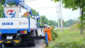 Ngày hội non sông -  Bài 3: Tạo điều kiện thuận lợi nhất cho mọi cử tri đi bầu cử
