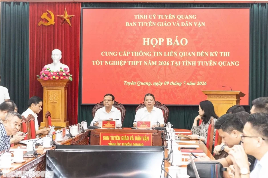 Nghi ngại gian lận thi cử trúng tuyển tại THPT Chuyên Tuyên Quang năm 2026 Nghi ngại gian lận thi cử trúng tuyển tại THPT Chuyên Tuyên Quang năm 2026