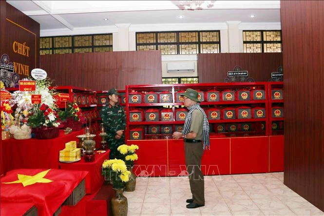 Nghĩa tình đồng đội tại Công viên Lê Thị Riêng Nghĩa tình đồng đội tại Công viên Lê Thị Riêng