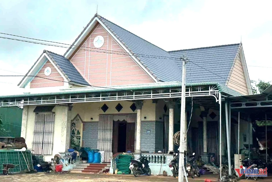 Ngôi làng Dao Đỏ vùng biên có hơn 60 căn nhà tiền tỷ Ngôi làng Dao Đỏ vùng biên có hơn 60 căn nhà tiền tỷ