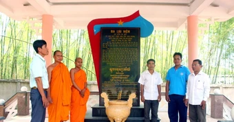 Ngọn lửa yêu nước dưới mái nhà Tà Miệt