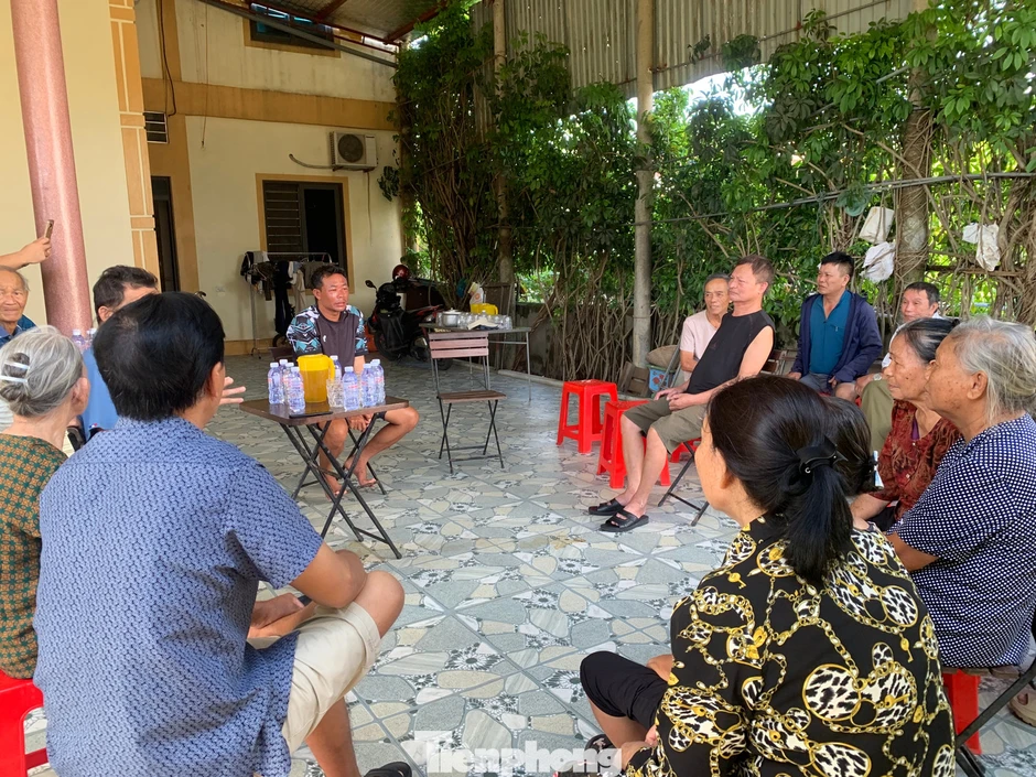 Ngư dân Hà Tĩnh kể hành trình sống sót sau hơn 10 giờ trôi dạt giữa biển Ngư dân Hà Tĩnh kể hành trình sống sót sau hơn 10 giờ trôi dạt giữa biển