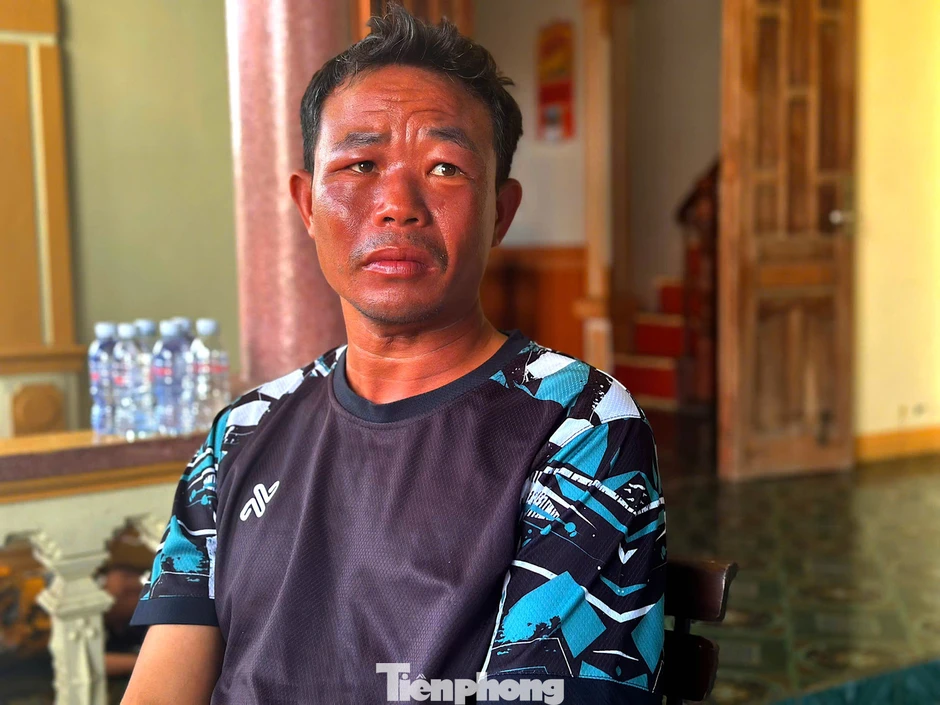 Ngư dân Hà Tĩnh kể hành trình sống sót sau hơn 10 giờ trôi dạt giữa biển Ngư dân Hà Tĩnh kể hành trình sống sót sau hơn 10 giờ trôi dạt giữa biển