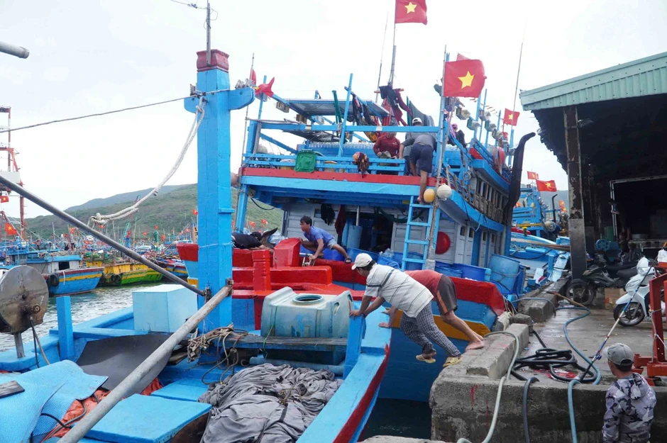 Ngư dân nỗ lực vượt khó Ngư dân nỗ lực vượt khó