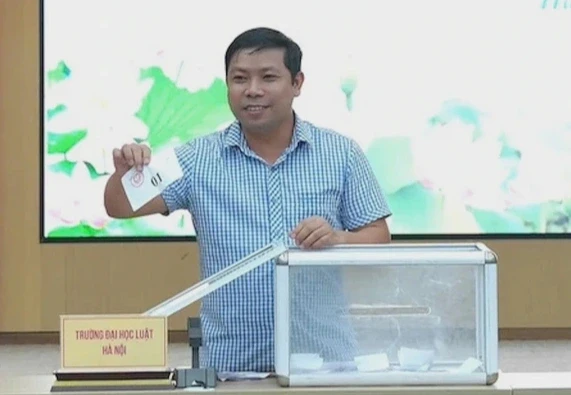 Người có chức vụ phải kê khai tài sản nhà đất, vàng, kim cương, cổ phiếu Người có chức vụ phải kê khai tài sản nhà đất, vàng, kim cương, cổ phiếu