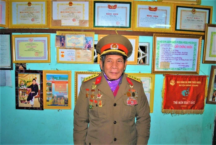 Người Cơ Tu giữ đất Trường Sơn Người Cơ Tu giữ đất Trường Sơn