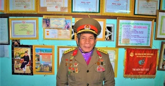 Người Cơ Tu giữ đất Trường Sơn
