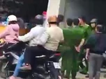Người đàn ông cầm vật sắc nhọn khống chế phụ nữ ở Đà Lạt