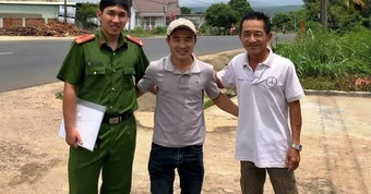 Người đàn ông tìm lại gia đình sau 34 năm mất liên lạc tại Quảng Ngãi