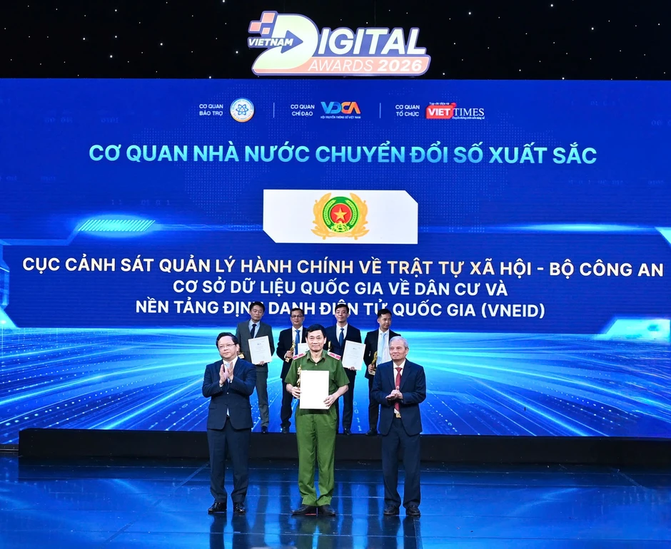 Người dân tra cứu dữ liệu trên VNeID: Tiết kiệm chi phí và nâng cao tiện ích 2026 Người dân tra cứu dữ liệu trên VNeID: Tiết kiệm chi phí và nâng cao tiện ích 2026