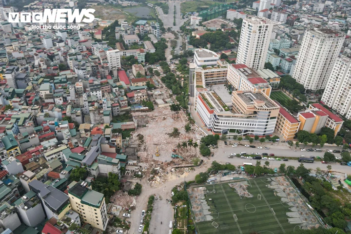 Người Hà Nội dỡ nhà, bàn giao mặt bằng làm đường nối Phạm Hùng - Lê Đức Thọ Người Hà Nội dỡ nhà, bàn giao mặt bằng làm đường nối Phạm Hùng - Lê Đức Thọ