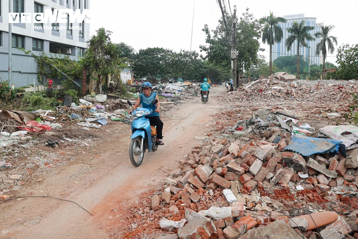 Người Hà Nội dỡ nhà, bàn giao mặt bằng làm đường nối Phạm Hùng - Lê Đức Thọ Người Hà Nội dỡ nhà, bàn giao mặt bằng làm đường nối Phạm Hùng - Lê Đức Thọ