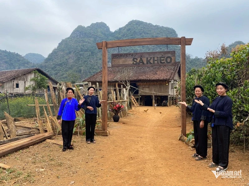 Người Nùng làm du lịch Net Zero từ nhà sàn, rừng vầu và nếp sống bản địa Người Nùng làm du lịch Net Zero từ nhà sàn, rừng vầu và nếp sống bản địa